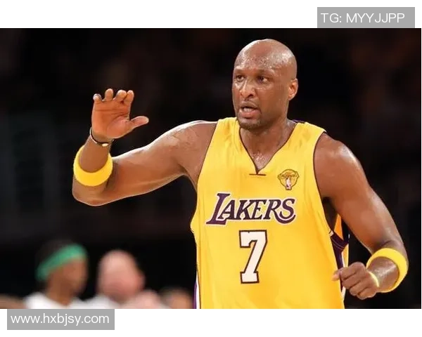 爵士首节手感火热二十投命中十六狂砍四十三分表现惊艳